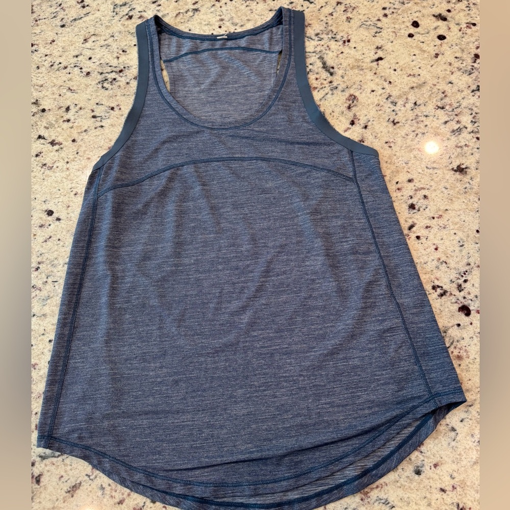 Lululemon tank top
